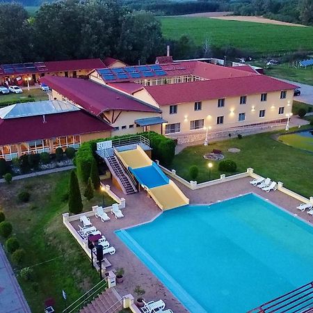 Ligetalja Termal Hotel Peneszlek 外观 照片