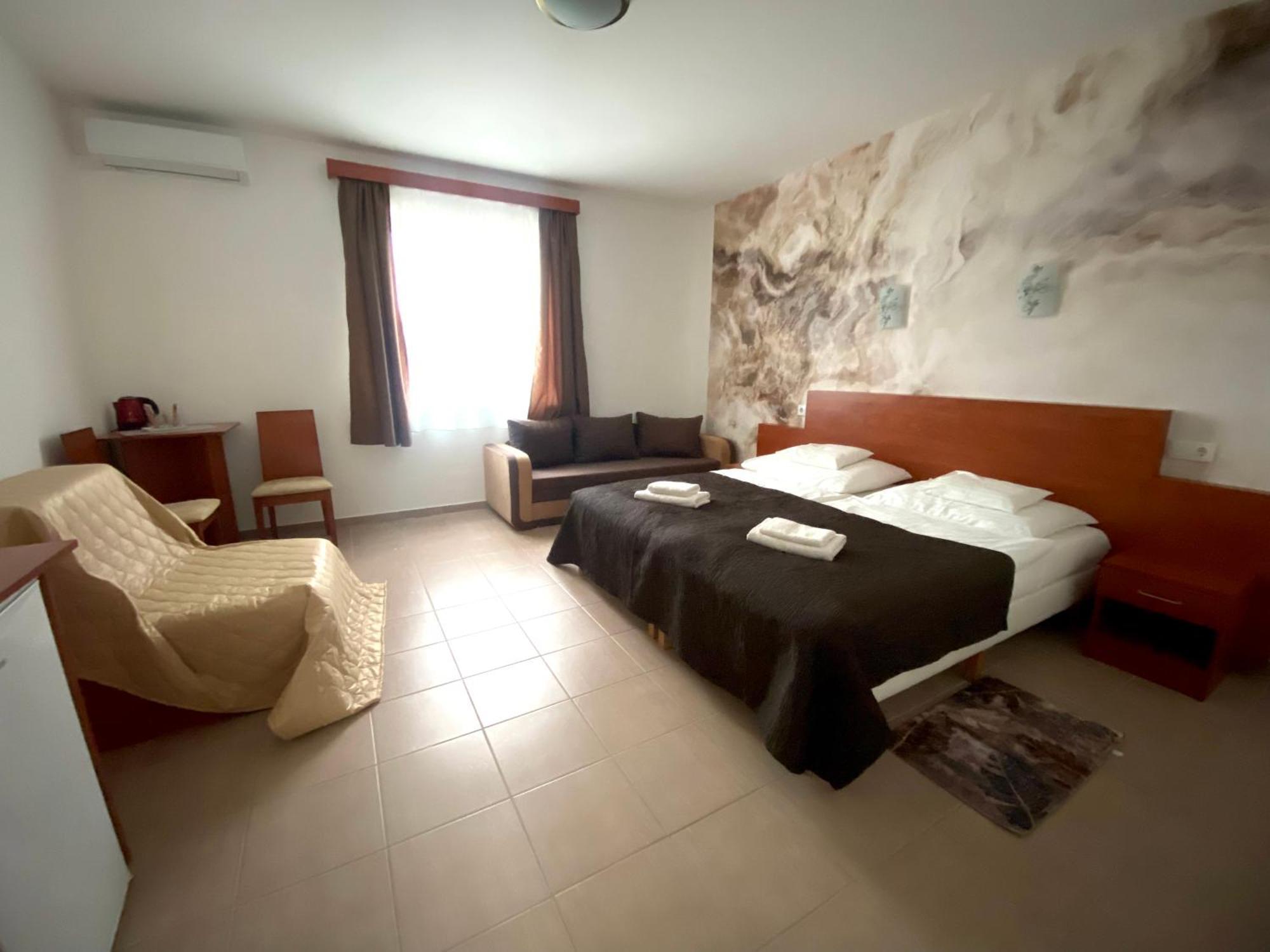 Ligetalja Termal Hotel Peneszlek 外观 照片